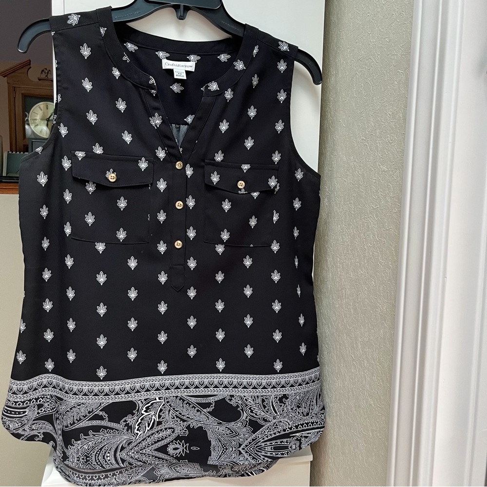 Ladies Black Sleeveless Blouse - Size PS - NWOT